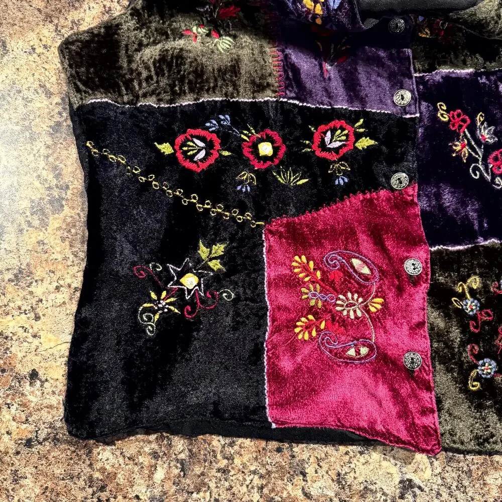 Vest Velour Embroidered Floral Black L Boho Patchwork Artsy Festival 90s Hippie - Picture 7 of 9